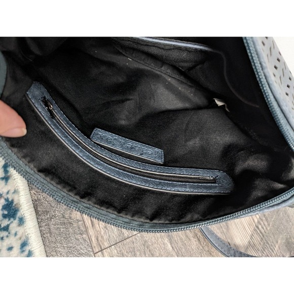 Jeane & Jax Cutout Crossbody Handbag Purse Blue Vegan Leather - Picture 5 of 7